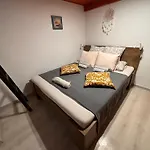 Goldcentral Danube-private Terrace-convenient Location *