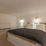 Goldcentral Danube-private Terrace-convenient Location Apartman