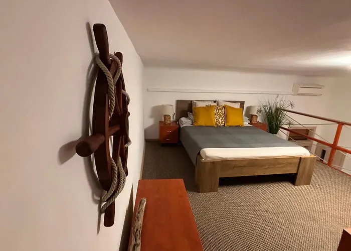 Goldcentral Danube-private Terrace-convenient Location Lejlighed