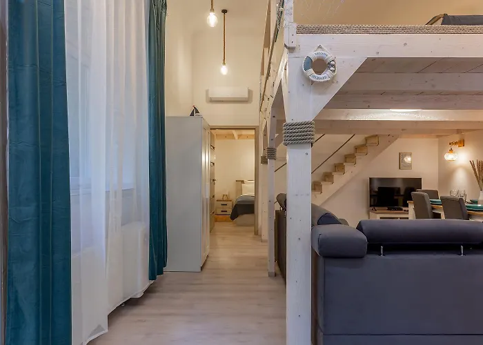 Goldcentral Danube-private Terrace-convenient Location * Budapest