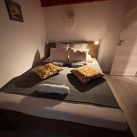 Goldcentral Danube Apartment Budapest