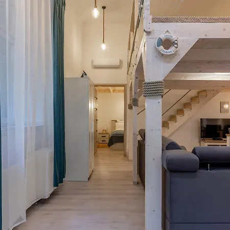 Goldcentral Danube-private Terrace-convenient Location * Βουδαπέστη